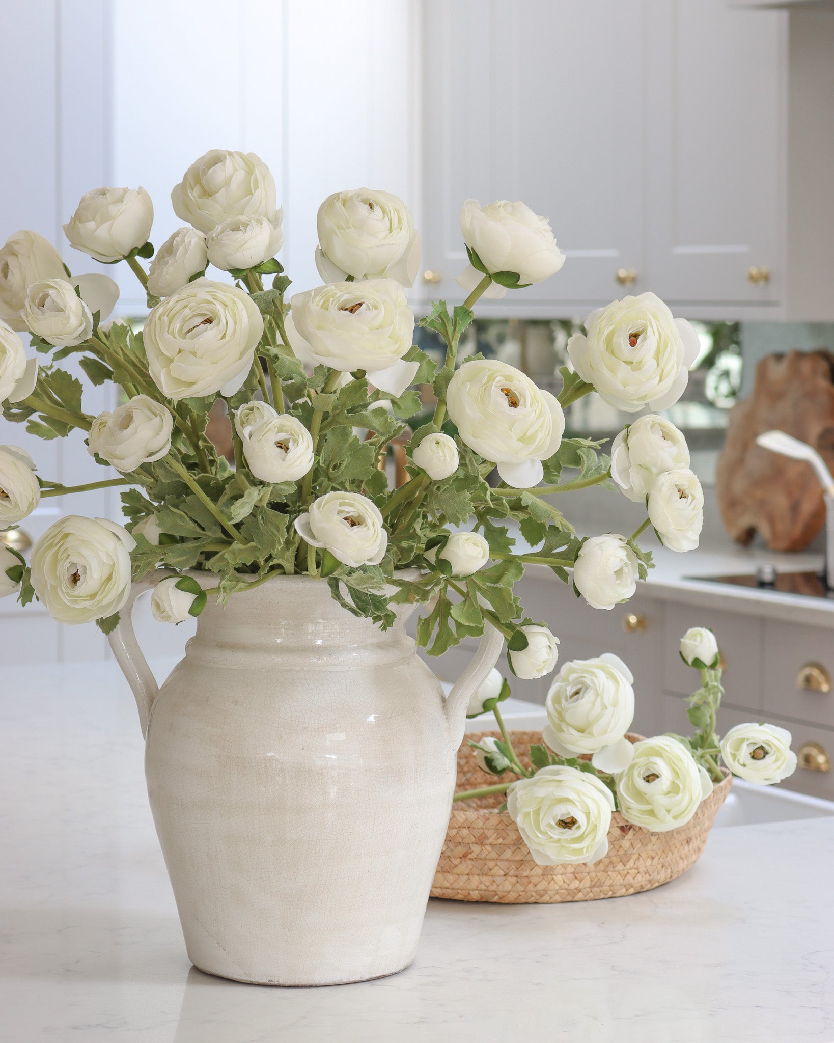 White Ranunculus Spray